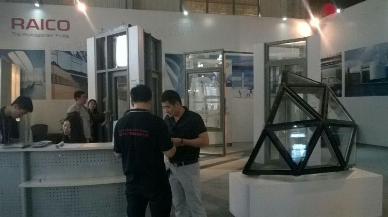 外貿李海水經理