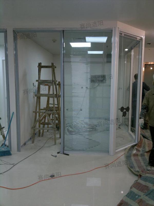 雙層百葉施工現場