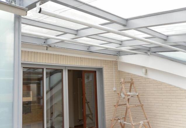 正確安裝電動遮陽簾的方法