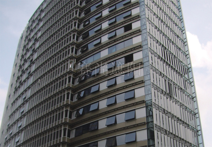 幕墻遮陽應用-遮陽產品梭形百葉