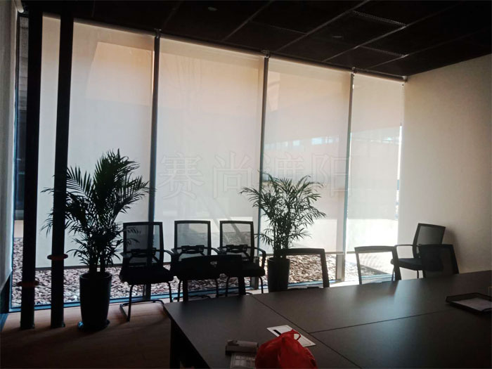 室內電動卷簾實景圖