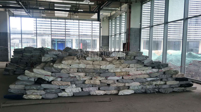 絲綢之路貿易中心幕墻電動遮陽項目現場葉片