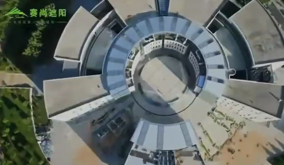 山東藝術(shù)學(xué)院圖書(shū)館美術(shù)館戶外可調(diào)光百葉工程