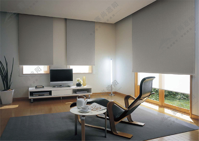 工程手動卷簾實景圖 工程手動卷簾實景圖