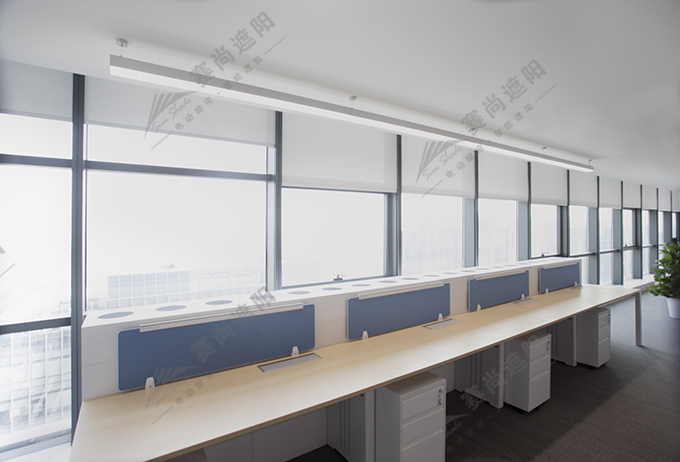 電動(dòng)卷簾實(shí)景圖 電動(dòng)卷簾實(shí)景圖