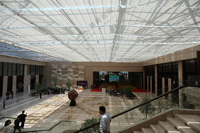 FCS電動天棚簾實景圖3 FCS電動天棚簾實景圖3