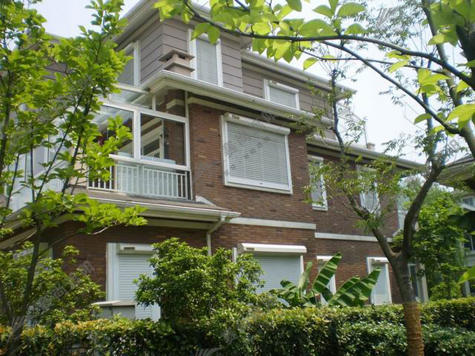 歐式卷簾窗實景圖 歐式卷簾窗實景圖