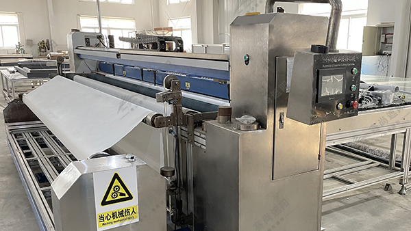 遮陽面料裁切機