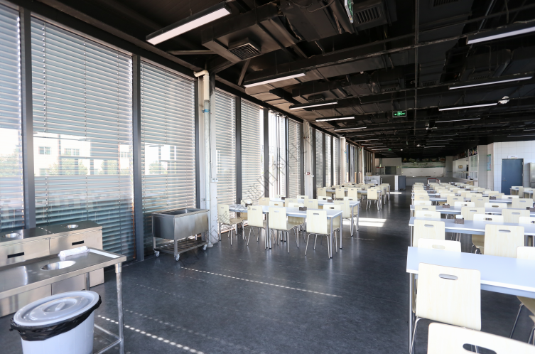 戶外百葉簾實(shí)景圖